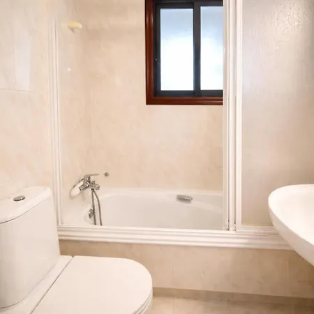 Holibai Amieiro Apto Amplio Y Luminoso Cerca De La Playa, Appartement *